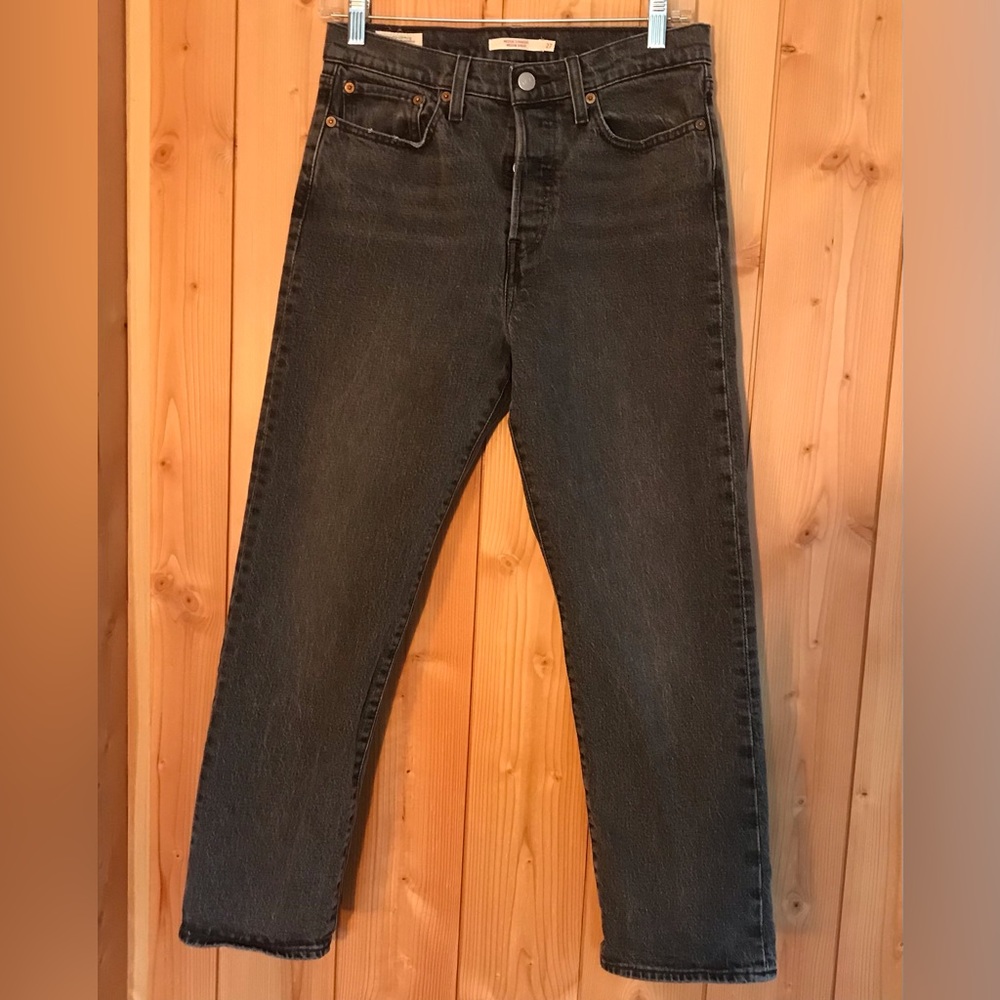 Levi’s Wedgie Straight